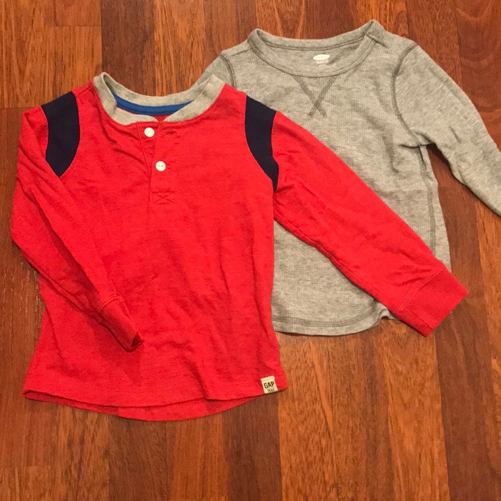Bundle of 2 shirts